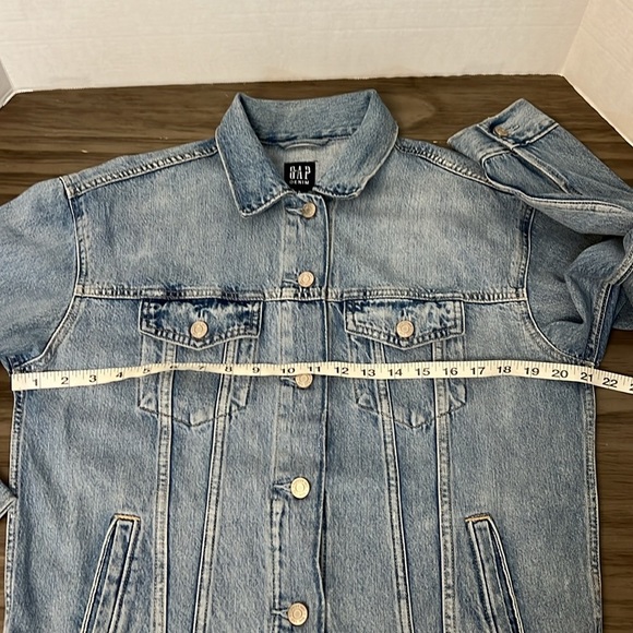 GAP DENIM JEAN JACKET DISTRESSED. WOMENS SIZE SMALL - Picture 15 of 17